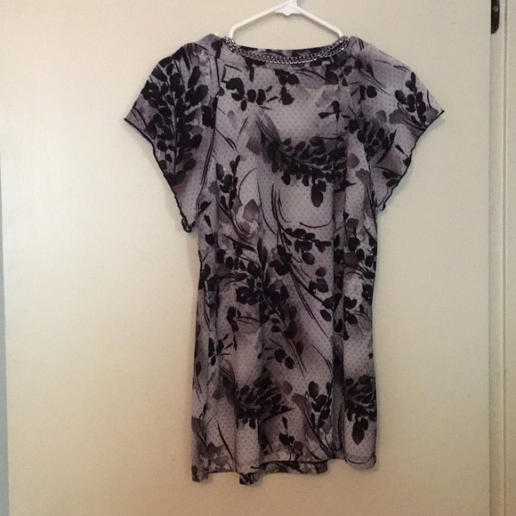 Top - Picture 3 of 3